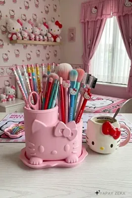 Hello Kitty 2 Gözlü Kalemlik Makyaj Fırçası Organizeri 12x15 cm.