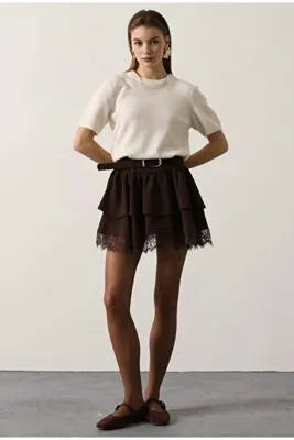 İldies store Dantelli kemerli kısa etek kahve