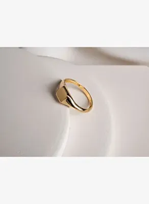 Safir Mücevher Altın Kare Yüzük