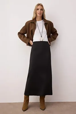 Trendyol Modest Siyah Düz Örme Etek TCTAW26EE00001