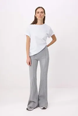TRENDYOLMİLLA Gri Melanj Flare/İspanyol Paça Yüksek Bel Fitilli Esnek Örme Pantolon TWOSS26PL00115