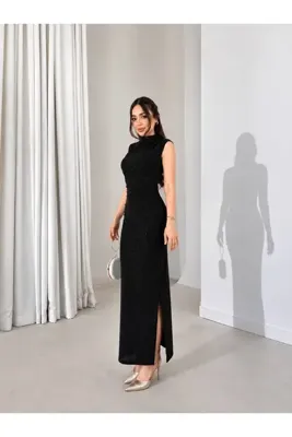 Paraf style Siyah Simli Dik Yaka Büzgülü Yırtmaçlı Uzun Abiye Elbise
