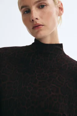 H&M Yarasa Kollu ve Yarım Balıkçı Yakalı Üst