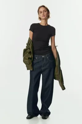 H&M Bedene Oturan Mikrofiber Tişört