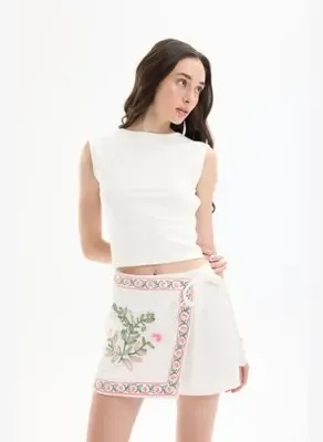 Quzu Sırt Dekolteli Basic Bluz Ekru