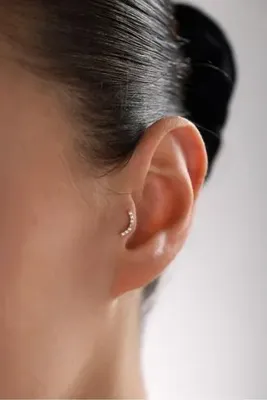 Gianfranco Taşlı Yay C Tragus Küpe