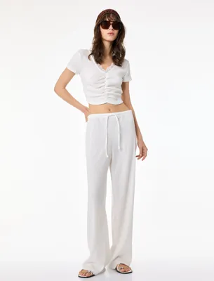 Koton Bürümcük Kumaş Dantelli Slim Fit V Yaka Büzgülü Bel Vurgulu Crop Tişört