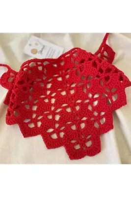 YUMAK KIRMIZI RENKLİ BANDANA, EL ÖRGÜSÜ BANDANA