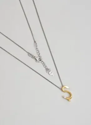 So Chic Asimetrik Ş Harfi 18 Ayar Beyaz Ve Sarı Altın Kaplama 45 Cm Gümüş Harfli Kolye