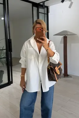 Sezgi Tekin Cep Detay Oversize Beyaz Poplin Gömlek