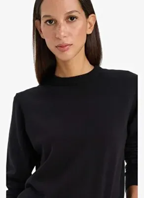 DeFacto Regular Fit Yumuşak Dokulu Bisiklet Yaka Basic Triko Kazak