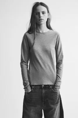 H&M Pamuklu Bedene Oturan Üst