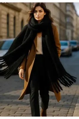 Zeynep Keskin Design Yeni Sezon Kadın Kalın Püsküllü Yumuşak Şal Atkı