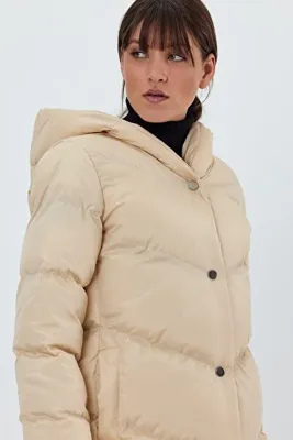 ÖNDER MODA Kadın Bej Su Ve Rüzgar Geçirmez Kapişonlu Kışlık Şişme Mont & Kaban & Parka - 03