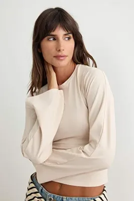 TRENDYOLMİLLA Taş İspanyol Kol Büzgü Detaylı Regular/Normal Kalıp Örme Bluz TWOAW26BZ00293