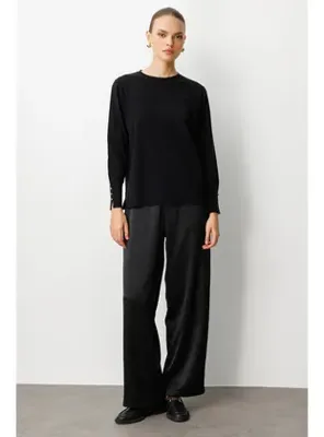 Mizalle Beli Lastikli Geniş Paça Siyah Saten Pantolon
