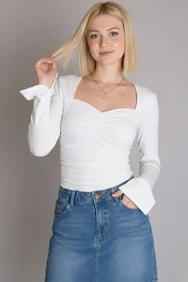 moddosa fashion Kadın Kalp Yaka Önü ve Kenarları Büzgülü Yırtmaçlı İspanyol Kol Bluz Body