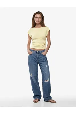 Koton Pamuklu Slim Fit Drape Detaylı Bisiklet Yaka Kısa Kollu Tişört