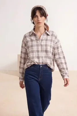 Trendyol Modest Kahverengi Ekoseli Oversize %100 Pamuk Gömlek TCTSS26TG00055