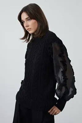 Gizia Siyah Triko Kazak