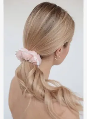 Katia & Bony Dantelli Peluş Lastik Toka Pudra