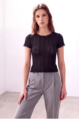 WestMark London Kadın Siyah Ajurlu Bisiklet Yaka Kısa Kollu Baby Overlock Detaylı Bluz AJOUR