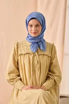 Silk Home Shiny Düz Eşarp Gök Mavi Parlak Dokulu Su ve Leke Tutmayan 90x90