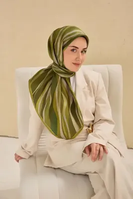 Silk Home Twill İpek Eşarp Kıvrımlı Şerit Yeşil 90x90