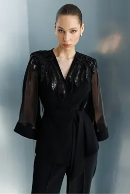 Moda İlgi Modailgi Omuzları Boncuk Aksesuar Detaylı Pelerin Kol Ceket - 45019 Siyah