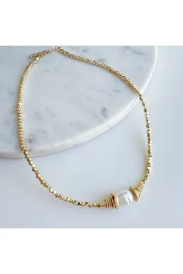 Venus Design incili kare gold boncuk kolye