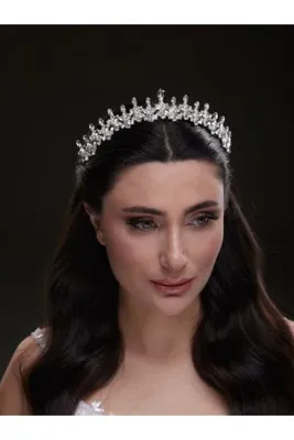 Magic Tiara İnce Kristal Taşlı Gelin Tacı – Zarif ve Modern Tasarım (6143)