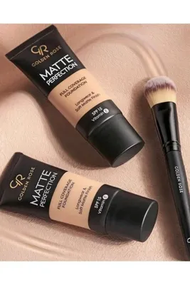 Ronanna Matte Perfection Foundation - Natural 01 - Yoğun Kapatıcı Mat Fondöten