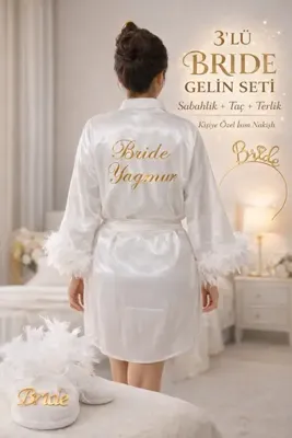 ALAZ TASARIM HOBİ Beyaz Saten Bride İsim Nakışlı Tüylü Sabahlık + Bride Taç + Tüylü Terlik 3’lü Gelin Seti Gold