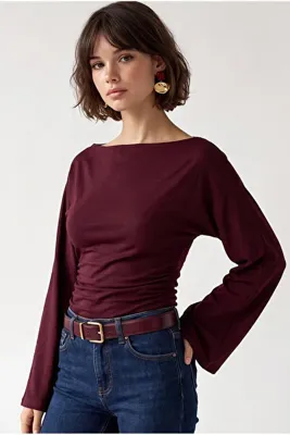 Drop by TrendyolMilla Kayık Yaka Yanı Drapeli Büzgü Detaylı Uzun Kollu Esnek Bluz