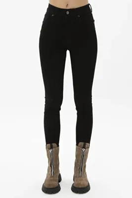 Ramrod Solmaz Siyah - Süper Skinny Jean Ince Gösteren Dar Kalıp Dar Paça Toparlayıcı Kot Pantolon