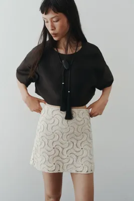 H&M Boncuklu ve Tığ İşi Görünümlü Etek