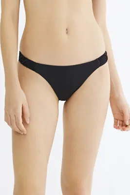 Penti Basic Kenarları Makrome Detaylı Siyah Bikini Altı