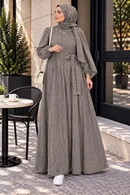 Wise&Go Store Kadın Kuşaklı Dokulu Tesettür Elbise – Uzun Kollu Günlük Elbise- TAŞ GRİ