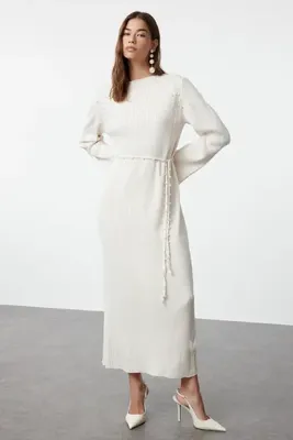 Trendyol Modest Taş Kuşaklı İnci Detaylı Fitilli Triko Elbise TCTAW25EB00010