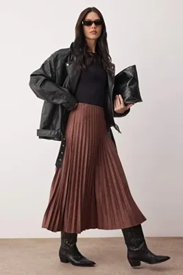 TRENDYOLMİLLA Kahverengi Süet A-line Piliseli Maxi Esnek Örme Etek TWOAW26ET00152