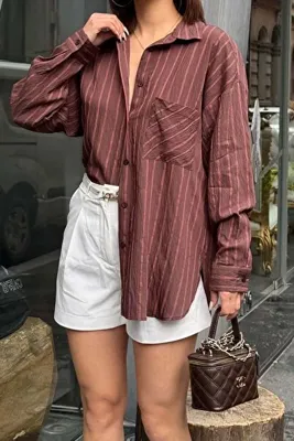 XXL BUTİK Kadın Kahverengi Çizgili Oversize Gömlek – Günlük Şık Kombin ESR079