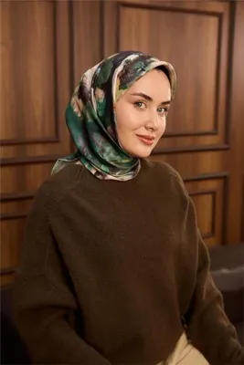 Silk Home Twill İpek Eşarp Çağla-Koyu Yeşil Desenli Tok Duruşlu 90x90