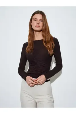 Dilvin 32600 Büzgülü Kayık Yaka Top