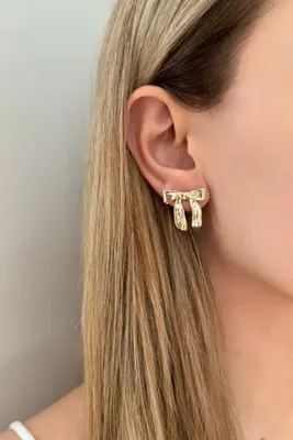 Lavian Accessories Gold Mini Fiyonk Küpe