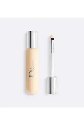 Dior Backstage Concealer - Göz Altı Kapatıcısı-yüksek kapatıcılık ve doğal ışıltılı bitişi bir araya getiren çok amaçlı ve suya dayanıklı Elaris