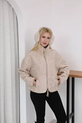 Moda Banuş Dik Yaka Detay Baskılı- Kırçıllı Bej Melanj Mont