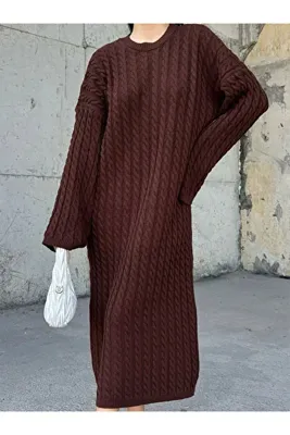 KUPAKIZI SİYAH OVERSİZE MODEL TRİKO ELBİSE