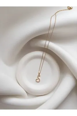 Minne Jewelry-Accessory Çelik Zincir Kolye - '' S '' Harfli Kolye - Kişiye Özel Baş Harf Figürlü Kolye - Çelik Kolye