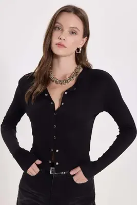 Tudors Kadın Slim Fit Dark Kesim Bisiklet Yaka Önden Çıtçıt Detaylı Uzun Kollu Fitilli Kısa Siyah Crop Bluz