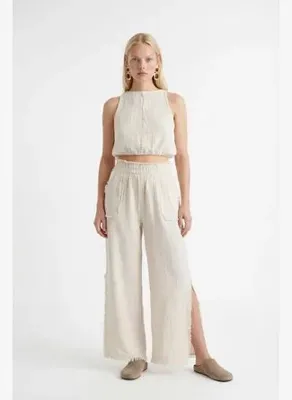 İkikız Crinkle Kolsuz Crop Top